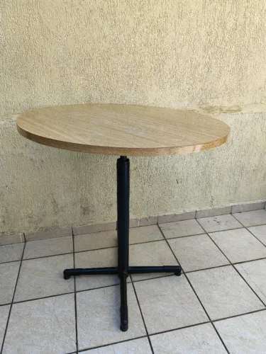 Mesa Bistrô Bar Alta Redonda com Tampo Giratório