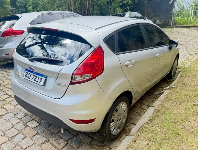 Ford Fiesta 1.5 16V Flex Mec. 5P 2016