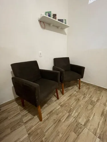DUAS POLTRONAS CINZA $250