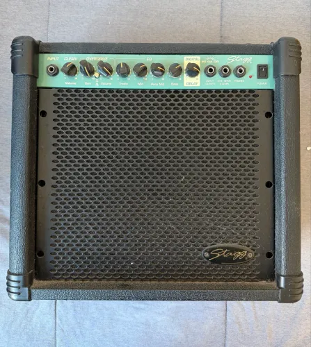 Amplificador Stagg 20 GA DR