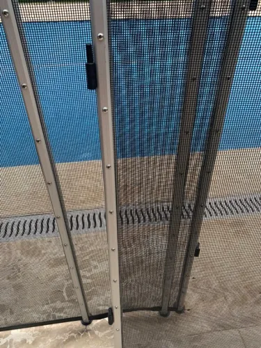 Cerca de proteção de piscina removível marca TENDSOL