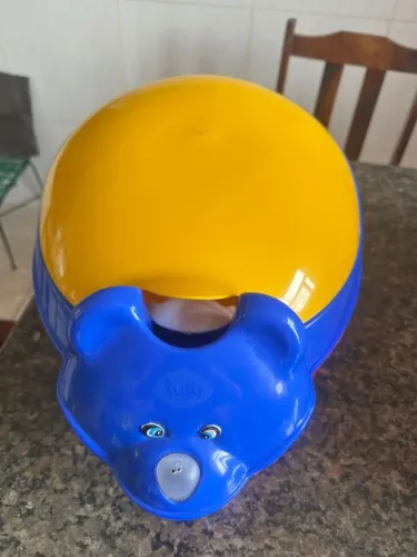 Vendo um troninho ,