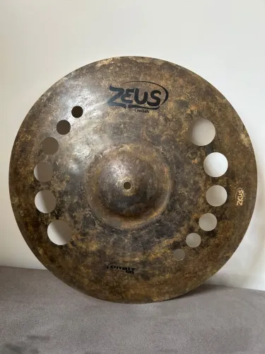 Prato Zeus 17