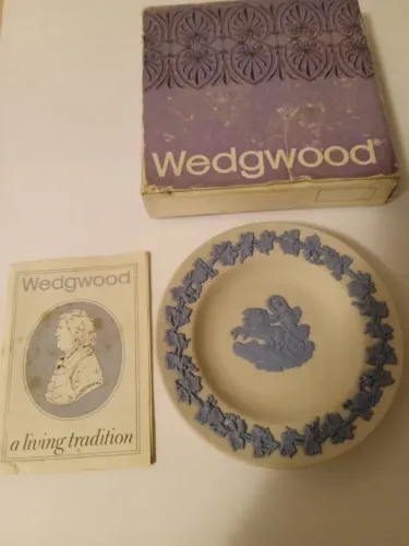 Peça de decoração maravilhosa antiguidade