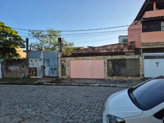 Aroeira - Casa Linear de  3 quartos - Terreno de 360 M2