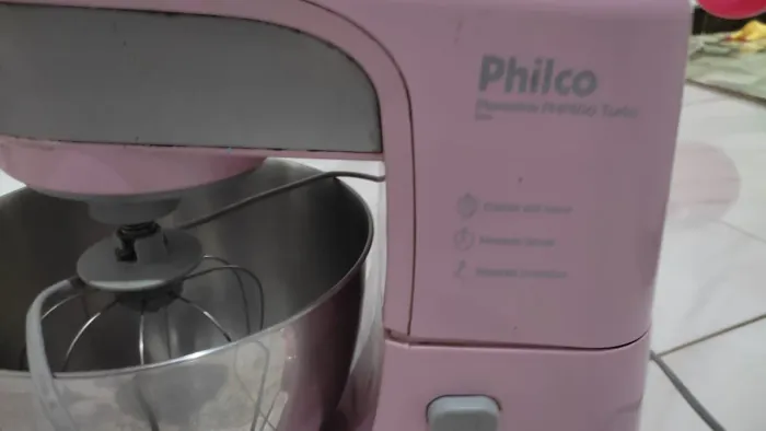 Batedeira marca Philco