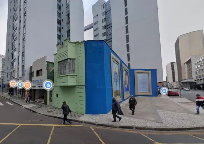 Excelente casa comercial em bela esquina no Centro