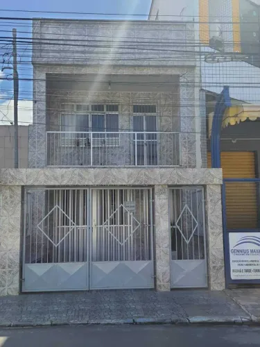 CASA DUPLEX EM RUA PÚBLICA NO GETÚLIO VARGAS-18-1