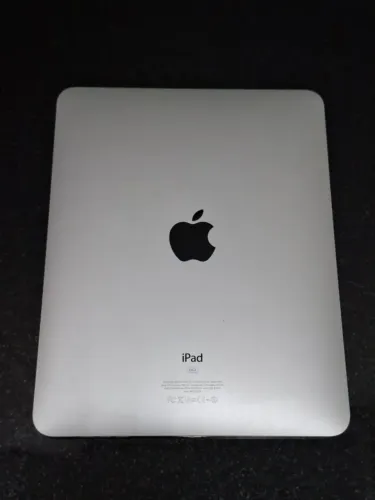 iPad 1 geração 32GB - NÃO LIGA - Para peças
