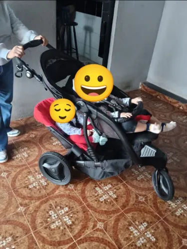 Carrinho para Gêmeos ou crianças de idade próxima