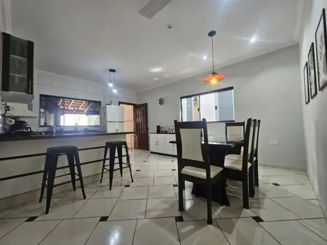 Sobrado residencial / Comercial no Portal da Mantiqueira /Taubate SP