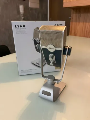 Microfone profissional AKG Lyra C44