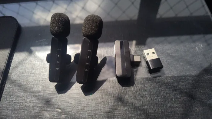 Conjunto com Dois Microfones de Lapela