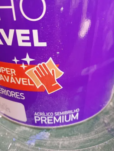 Tinta lavável acabamento seda