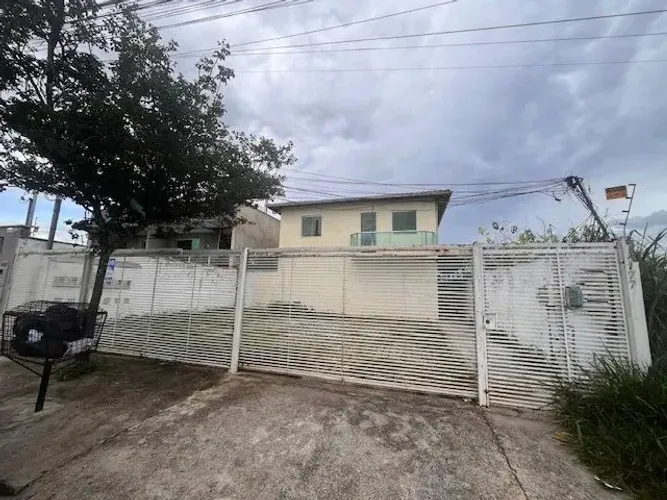 Casa geminada à venda, 2 quartos, 1 vaga, Nacional - Contagem/MG