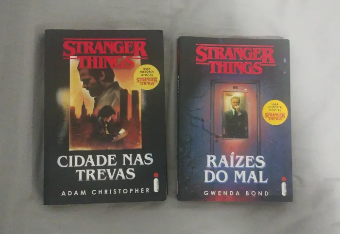 Kit 2 Livros Stranger Things