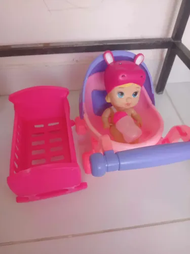 Kit Carrinho e Berço de Boneca Infantil - Usados em Ótimo Estado