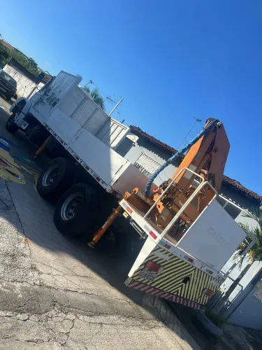 Disponível pra serviços