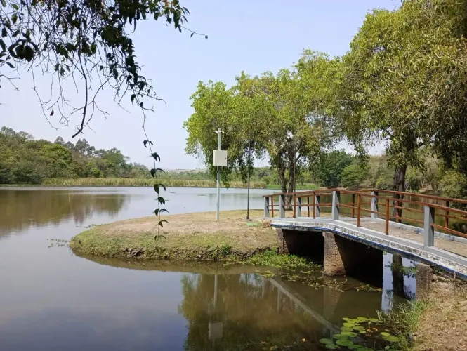 Condomínio Bellavittá, Caçapava - Terreno, 360 m2 (12x30), sol da manhã, declive pouco ace