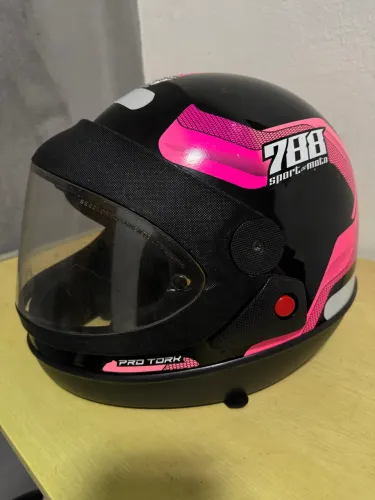 Capacete pro tork usado