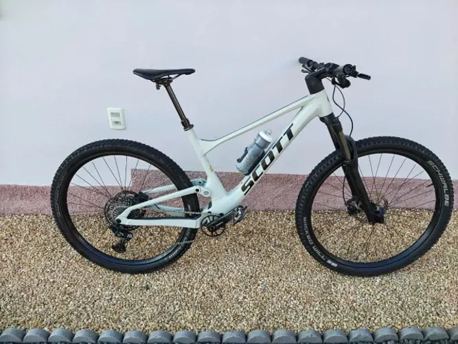 Bicicleta Scott Spark 970 (Único dono, muito nova)