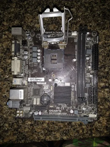 Vendo placa mãe Gigabyte GA-H110M-s2v