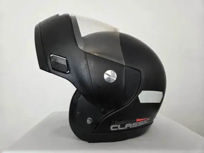 Capacete escamoteável Taurus Zarref Classic 56