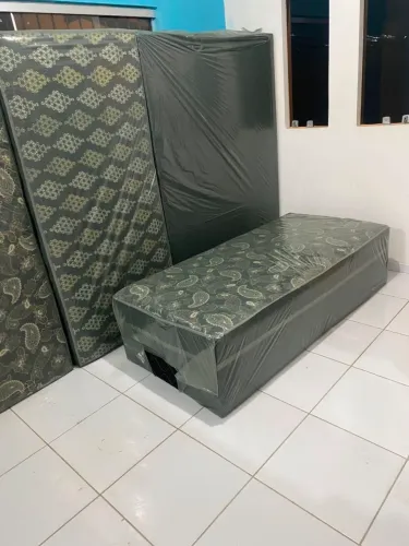 Cama box