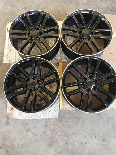 Roda de liga leve aro 22