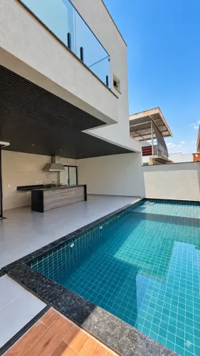 CASA DUPLEX DE ALTO PADRÃO NO CONDOMÍNIO PASSAREDO, 5 SUÍTES