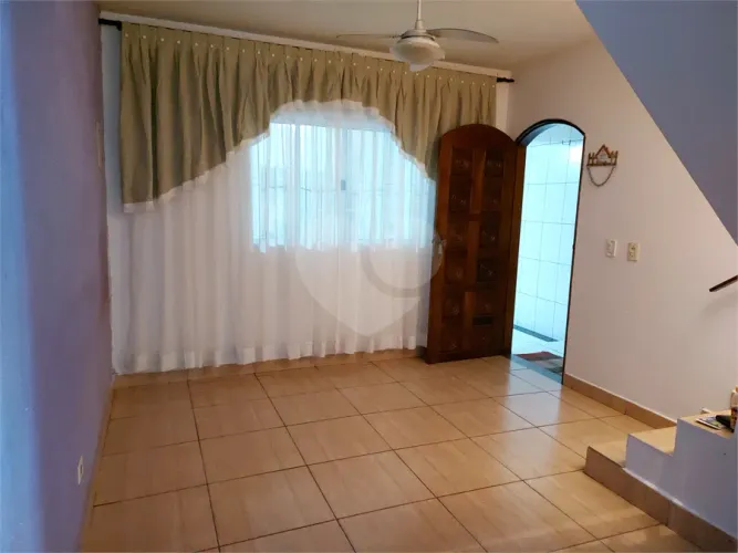Sobrado à Venda em Guarulhos 115m² de Conforto e Excelente Localização!