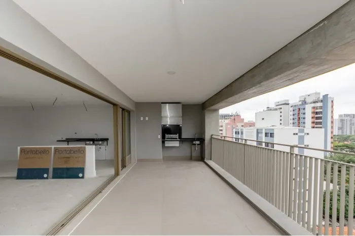 Apartamento à venda com 3 suítes e 2 vagas em Moema São Paulo REF: OR *18