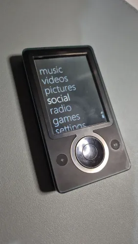 Microsoft Zune 30gb mp3 player