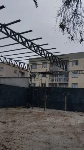 estrutura de ferro