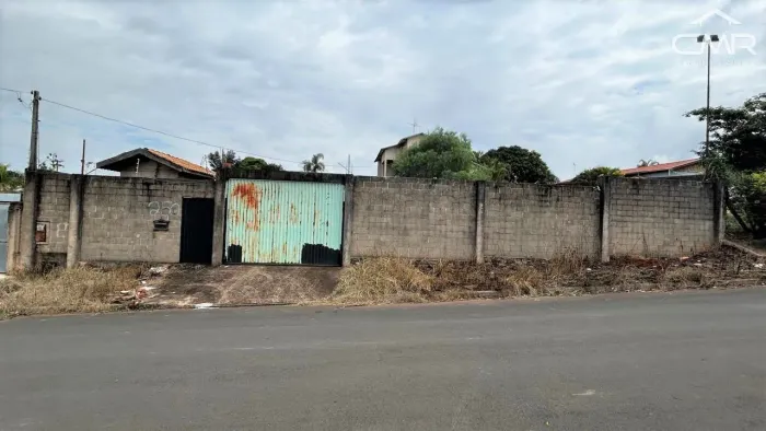Chácara à Venda Bairro Recanto Universitário, 1000 m² de terreno + construção