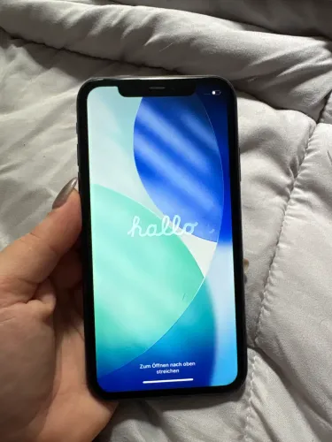 iPhone 11