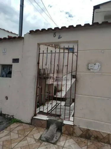 Casa com 1 dormitório para alugar, 22 m² por R$ 820 /mês + R$ 102, IPTU - Parque Novo Mund
