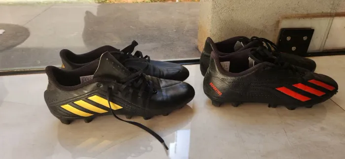 Chuteiras Adidas excelentes! 39/40