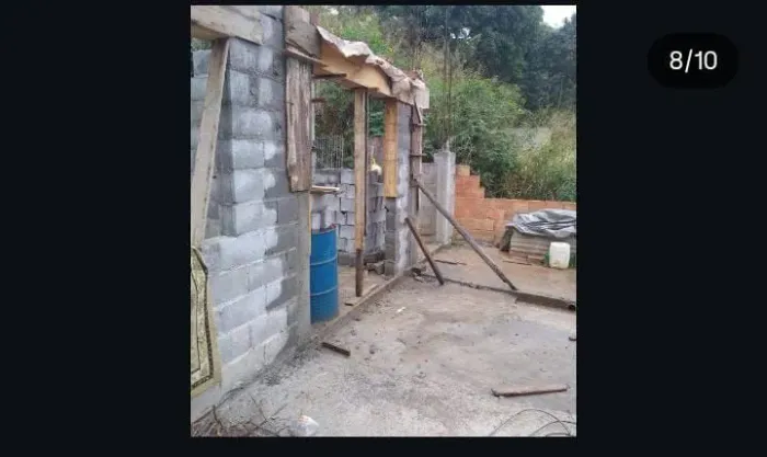 Lote com construção a ponto laje 
