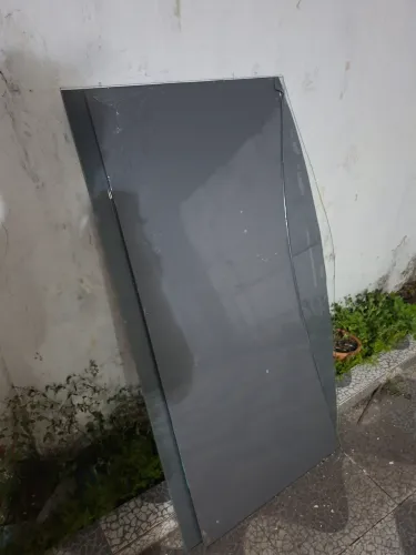 Lamina de vidro de 50 cm por 1 metro e meio de 5 mmm