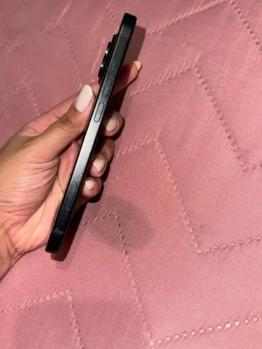 iPhone 15 128GB - Apple <br>Bateria: 83%
