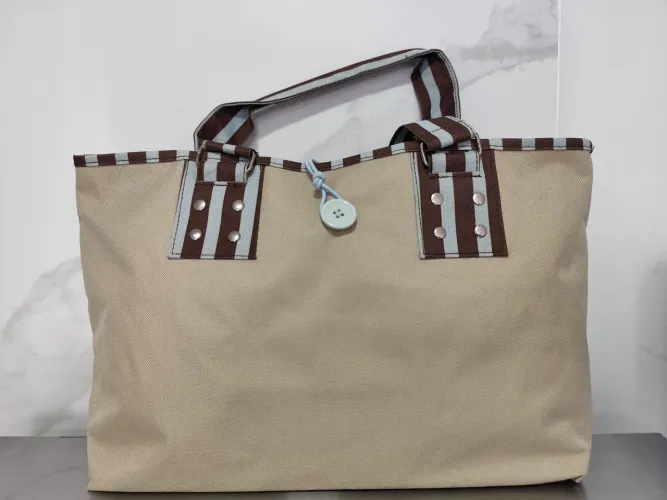 Bolsa Tote Lona L'Oréal Paris - Nova com Detalhe Listrado