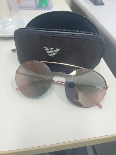 Oculos de Sol NOVO E ORIGINAL