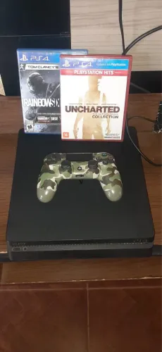 Playstation 4 slim 1Tb