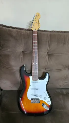 Guitarra Vintage V6 Reissued SSB Sunset Sunburst - Semi Nova