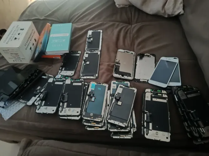 Lote de 70 telas iPhone