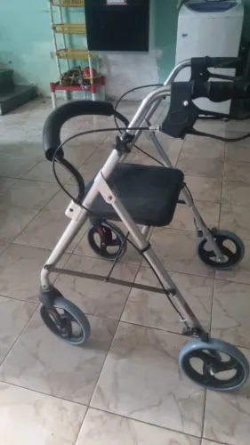Andador Adulto