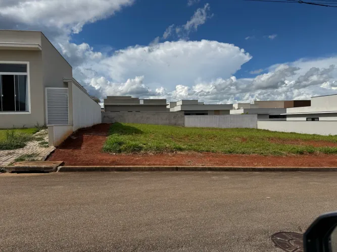 Vendo terreno condomínio Golden Ville Itapetininga