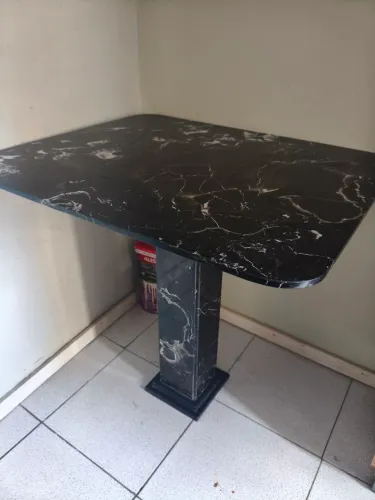 mesa de Mármore portoro white