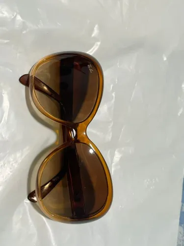 Óculos de Sol Ray-Ban Jackie Ohh RB4101 ? Marrom Translúcido